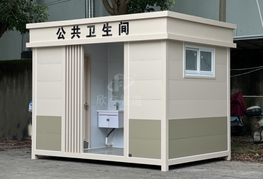 外觀看著那么小的廁所，里面竟然那么大的空間？！！